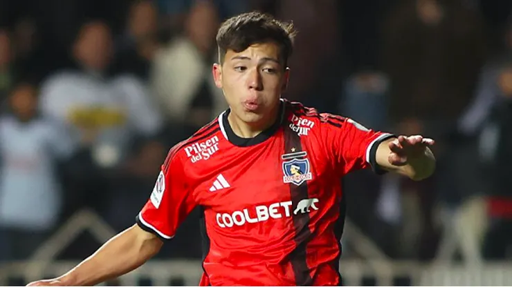 Hernández debutó en el primer equipo en un amistoso ante River Plate.