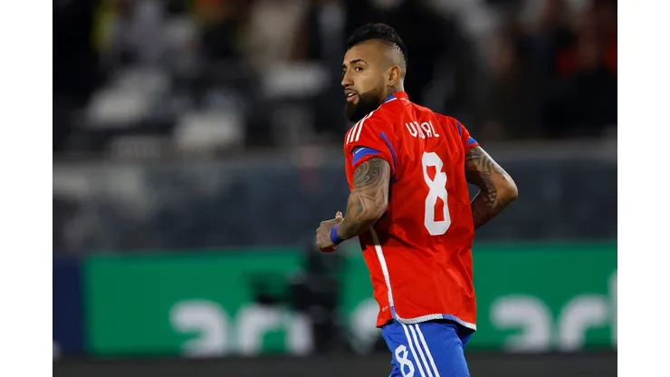 Arturo Vidal habría recibido el primer llamado de Colo Colo. (Foto: Photosport)