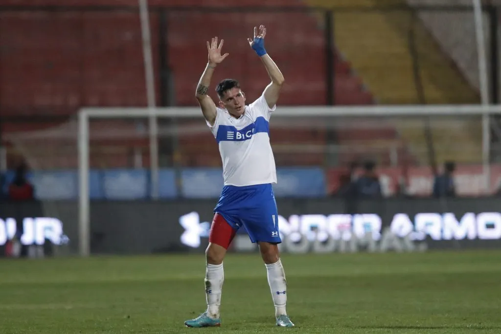 Parot no se salvó de las críticas de los hinchas de la UC | FOTO: Jonnathan Oyarzun/Photosport