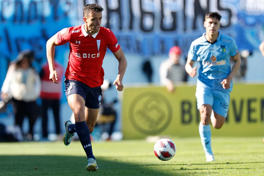 Di Santo seguiría en la UC | Foto: Photosport