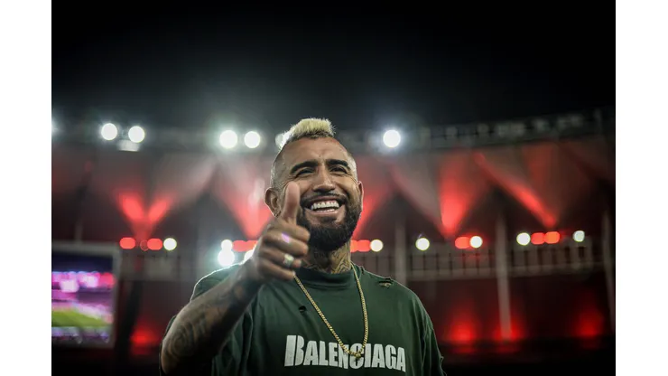 Ahora Vidal está más cerca de Colo Colo