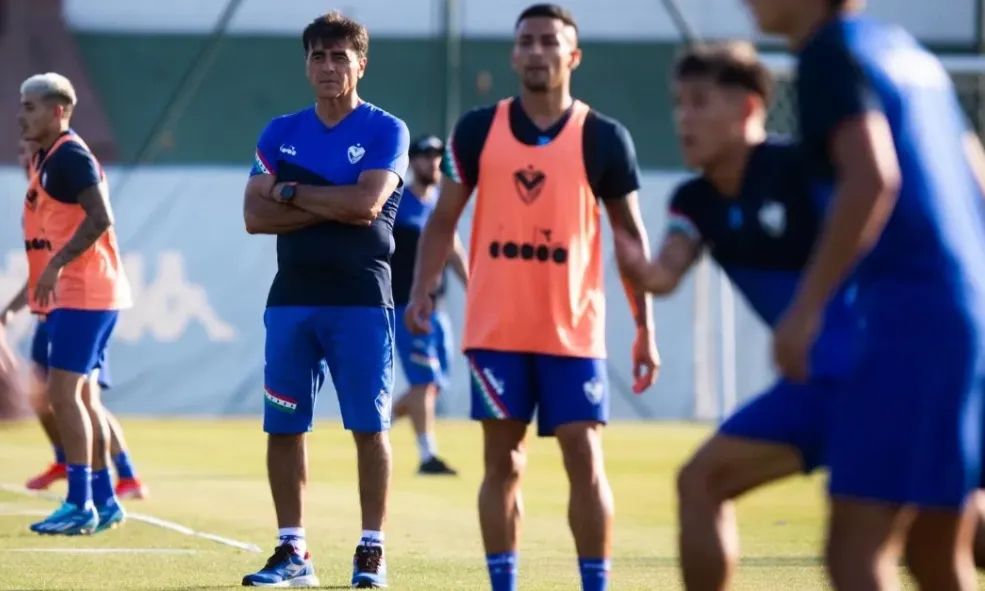 Quinteros vive sus primeros días al mando de Vélez | FOTO: Prensa Vélez