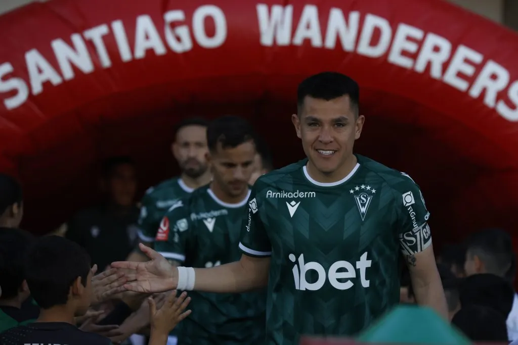 Santiago Wanderers tendría cinco amistosos de pretemporada (Foto: Photosport)