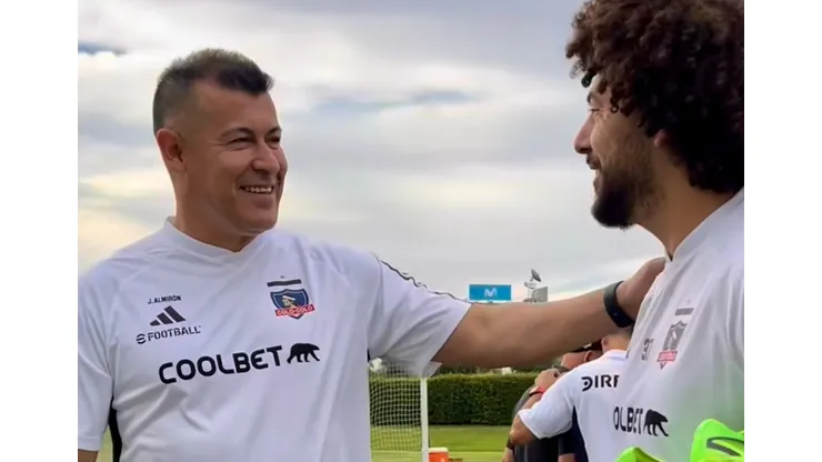 El entrenador Jorge Almirón conoció al plantel de Colo Colo. (Foto: Captura)