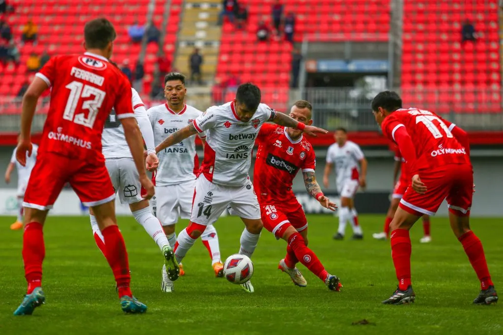 Jovany Campusano continuará en Ñublense (Foto: Photosport)