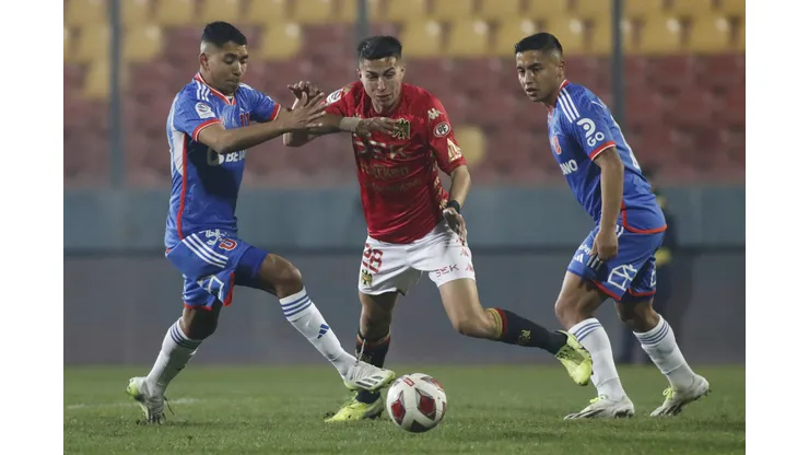 Jonathan Villagra es uno de los jugadores destacados de la Unión Española (Foto: Photosport)