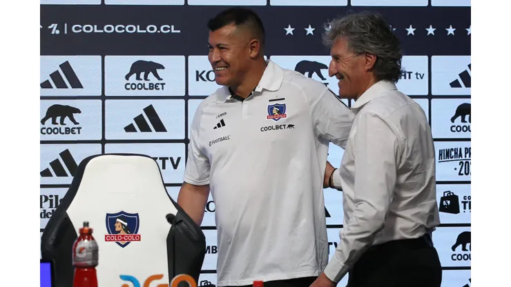 Almirón realiza sus primeros trabajos en Colo Colo