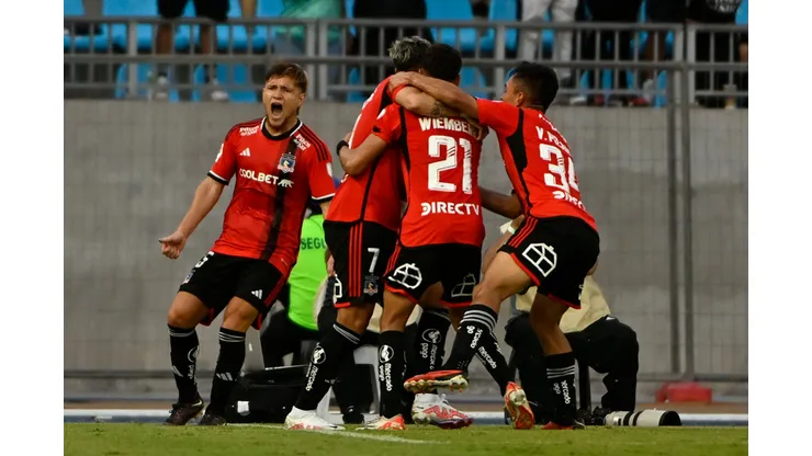 En Colo Colo aseguraron la continuidad de una figura. (Foto: Photosport)