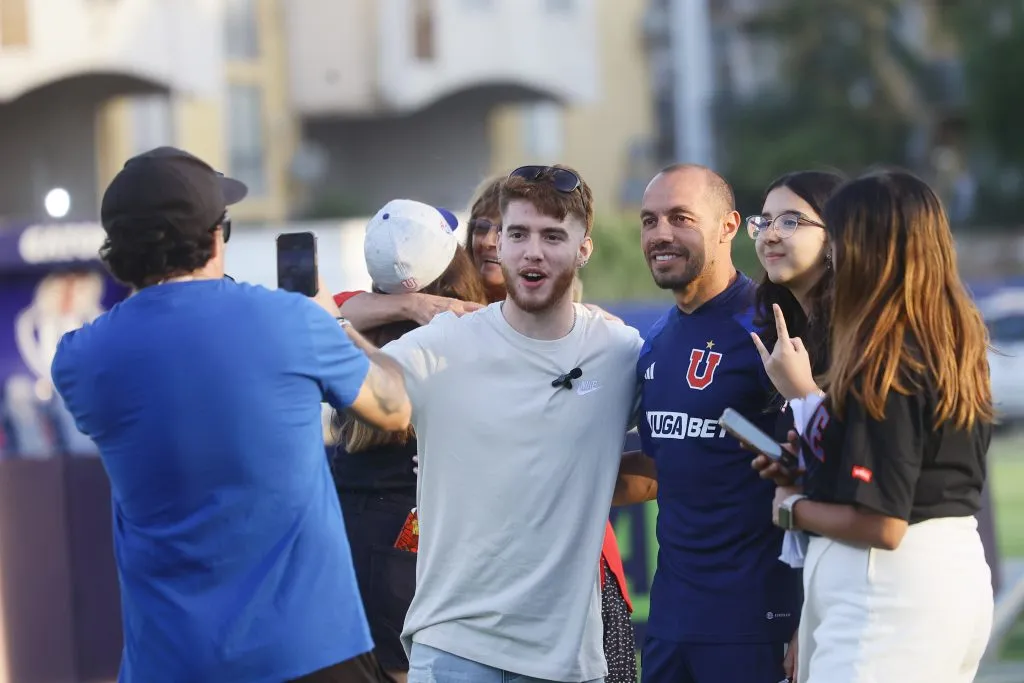 Santiago, 5 de enero 2024
Presentacion del nuevo patrocinador principal de la Universidad de Chile, en el centro deportivo azul
Karin Pozo/Aton Chile