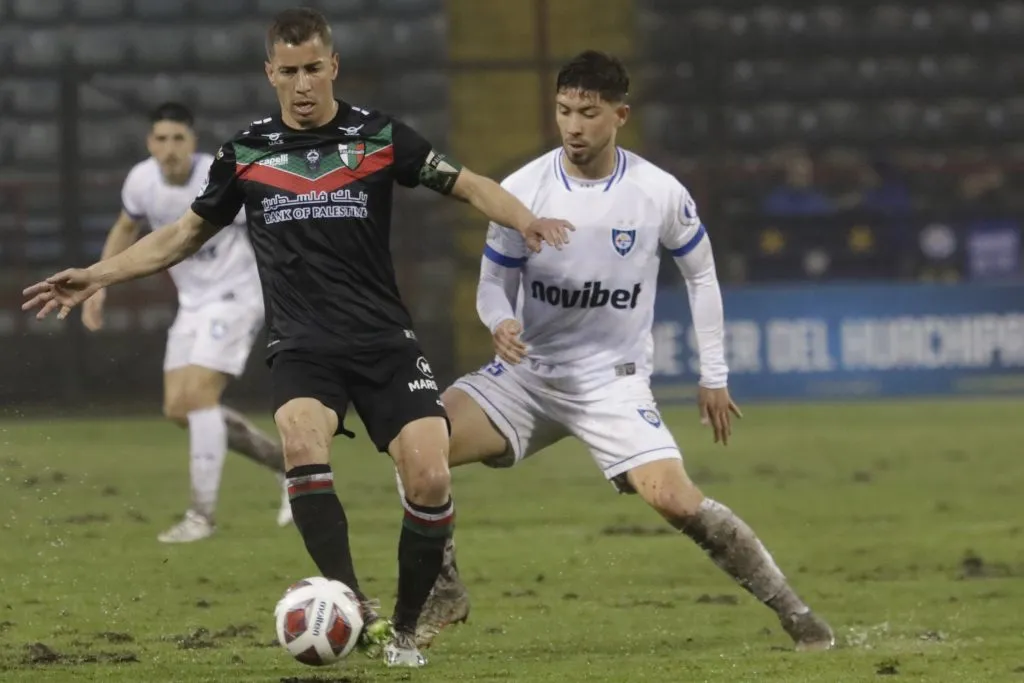 Farías tuvo regulares campañas en el Tino-Tino | FOTO: Eduardo Fortes/Photosport