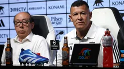 El nuevo entrenador de Colo Colo descartó trabajar junto con el astrólogo