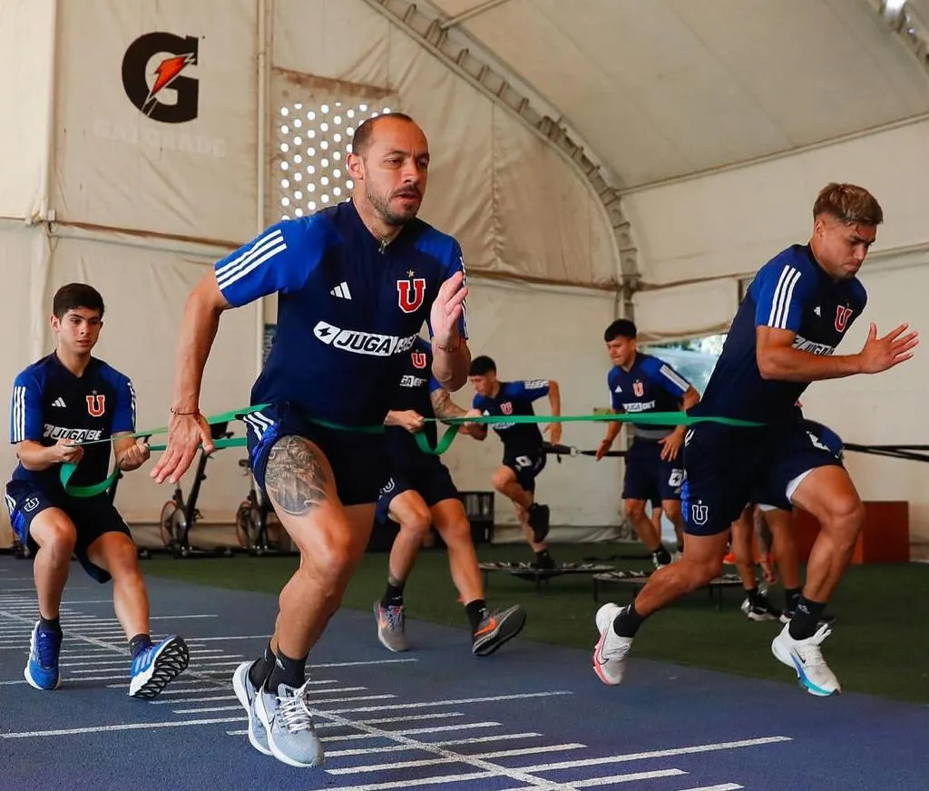 A la espera de partidos, la U sigue trabajando en su pretemporada en el CDA (Prensa UCH)