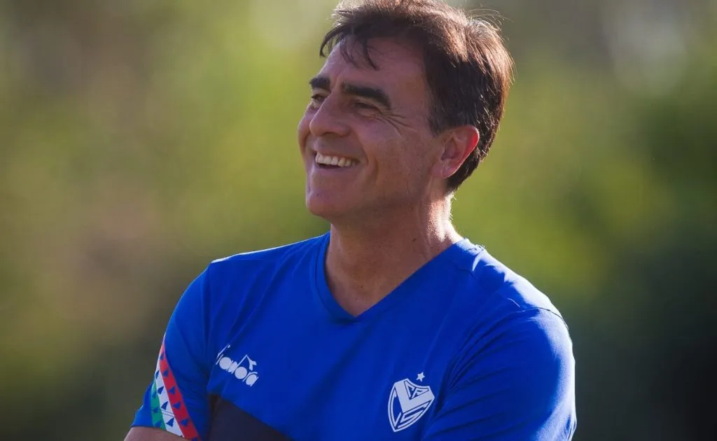 Gustavo Quinteros tiene en cuenta a Agustín Bouzat y Matías de los Santos en Vélez Sarsfield (Foto: Vélez)