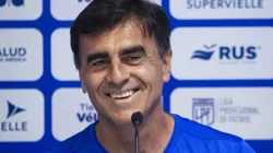 Gustavo Quinteros tendrá en su plantel a los ex Colo Colo de Vélez Sarsfield (Foto: Vélez)