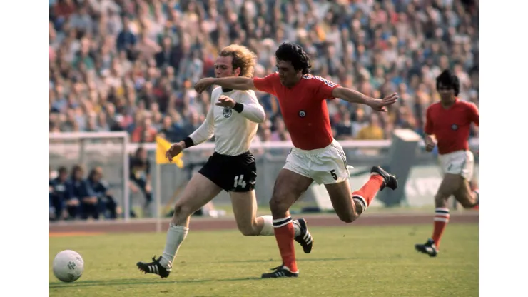 El histórico central de la Roja fue elogiado por Fran Beckenbauer