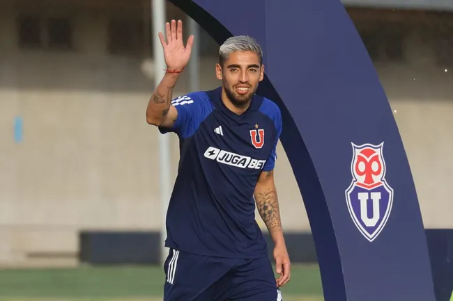 Castellón en el CDA siendo presentado por la Universidad de Chile | FOTO: Karin Pozo/Aton Chile