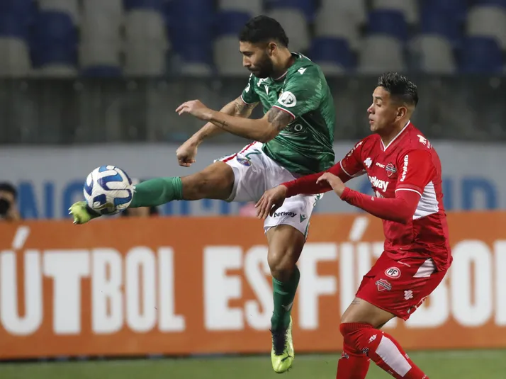 Los dos centrales que busca Ñublense en el mercado de fichajes