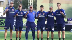 Jugadores de la U felices con Gustavo Álvarez