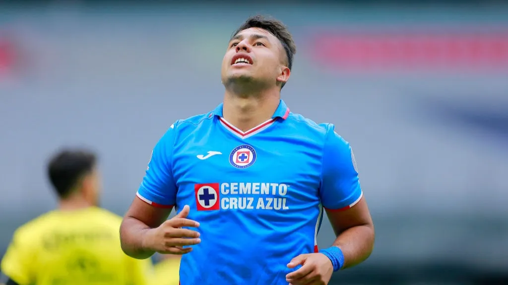 No tuvo un buen pasar Iván Morales por el Cruz Azul (Archivo)