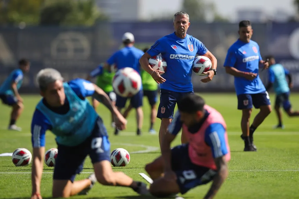 Gustavo Álvarez realizó su primera práctica de fútbol en la U (Foto: U de Chile)