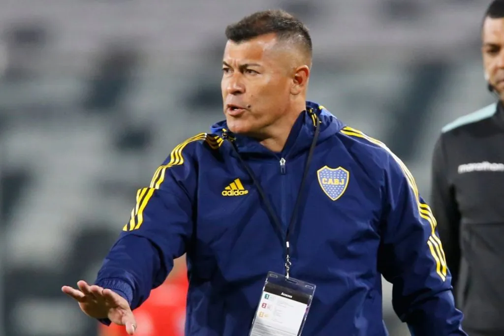 El entrenador Jorge Almirón fue ratificado como DT de Colo Colo (Getty Images)