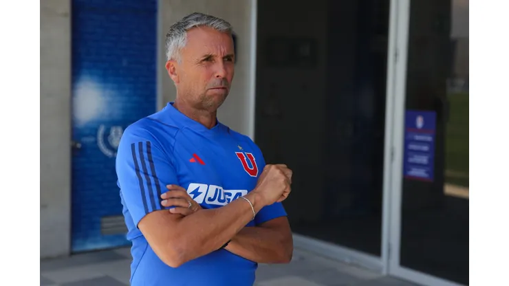Cristián Mora se refiere a las expectativas que genera Gustavo Álvarez en la U.