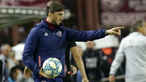 Luis Zubeldía asoma como posible DT de Colo Colo