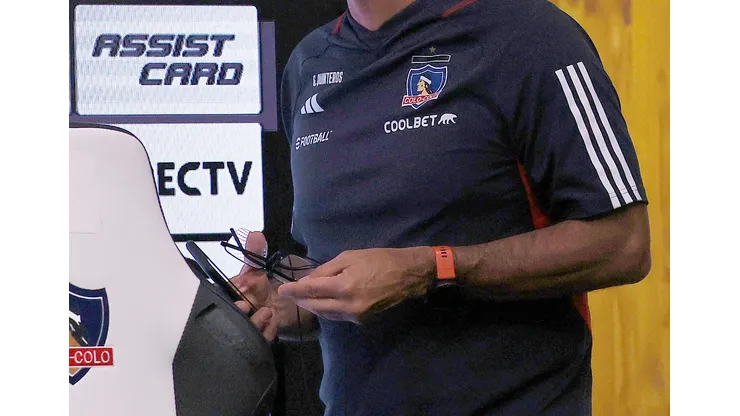 En Colo Colo buscan cerrar a su nuevo entrenador. (Foto: Photosport)