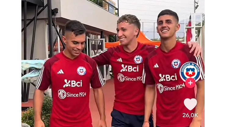 El volante Vicente Pizarro protagonizó "fail" de Año Nuevo en La Roja Sub 23. (Foto: Captura)
