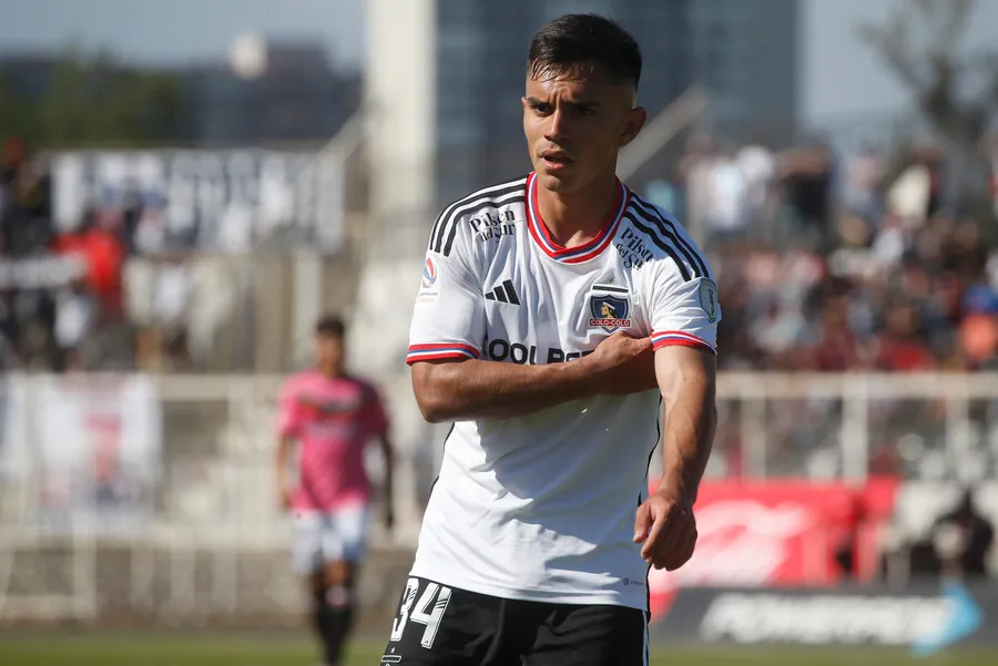 Vicente Pizarro podría partir de Colo Colo | Foto: Photosport