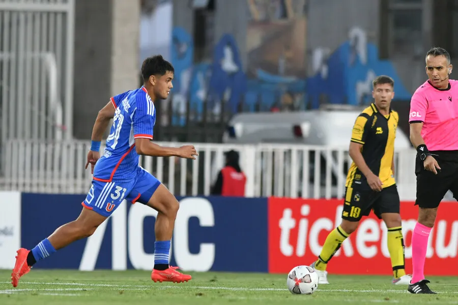 Fernández parte de la U. de Chile | Foto: Photosport