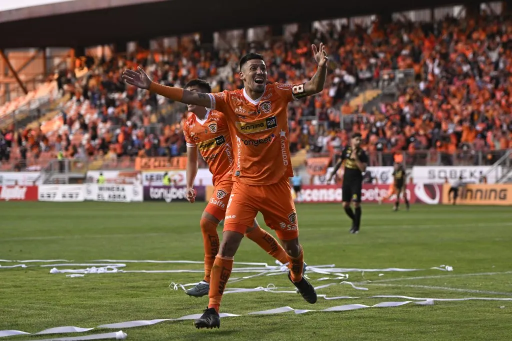 Rodolfo González fue sorprendido en su cumpleaños en Cobreloa (Photosport)