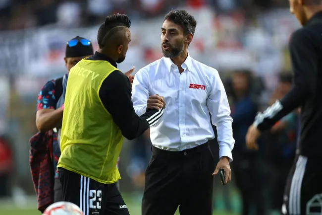 Ahora, Valdivia está en el mundo de las comunicaciones | FOTO: Andres Pina/Photosport