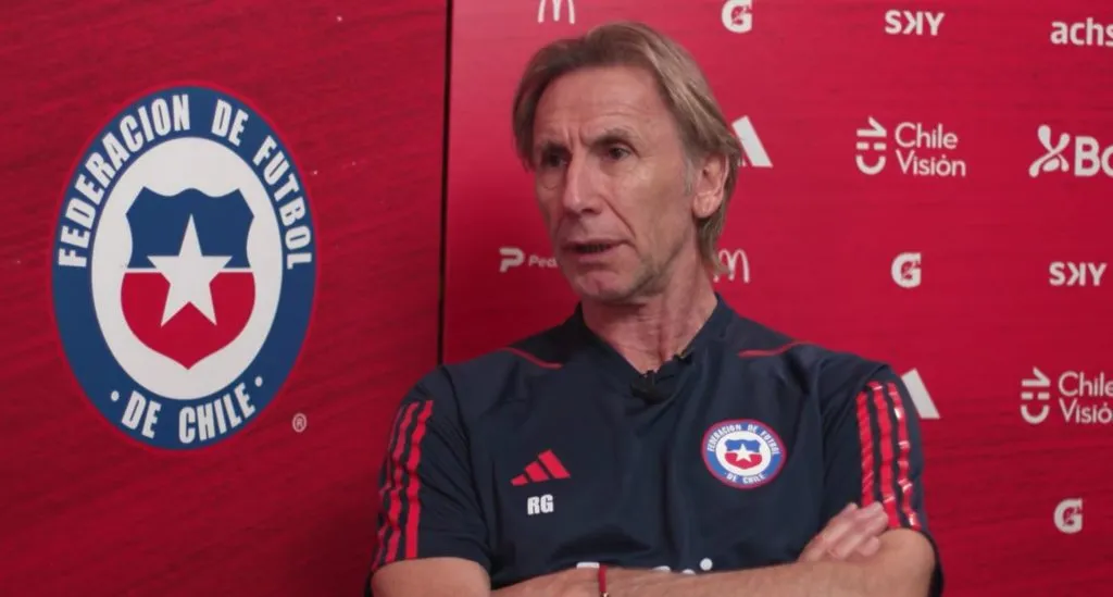 Gareca ya piensa en su debut por la Roja en marzo