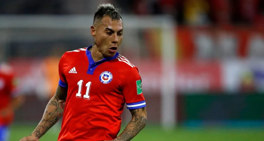 Eduardo Vargas vuelve al once estelar de La Roja.