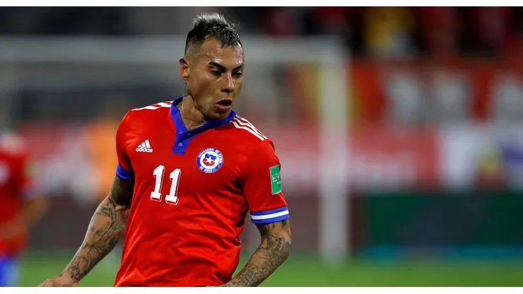 Eduardo Vargas vuelve al once estelar de La Roja.