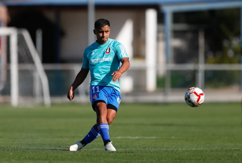 Guerra convirtió tres tantos en la victoria azul ante los Hispanos | FOTO: Universidad de Chile