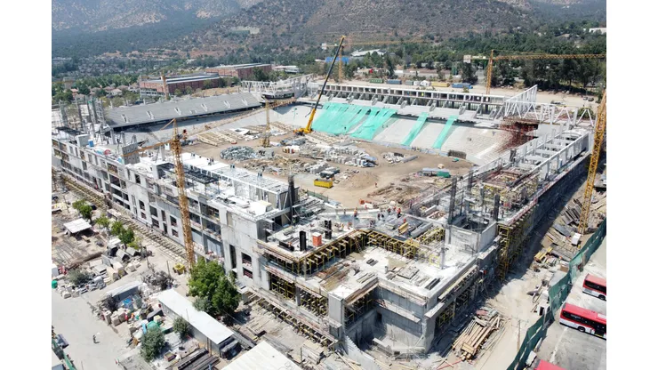 Universidad Católica espera por el nuevo San Carlos de Apoquindo.