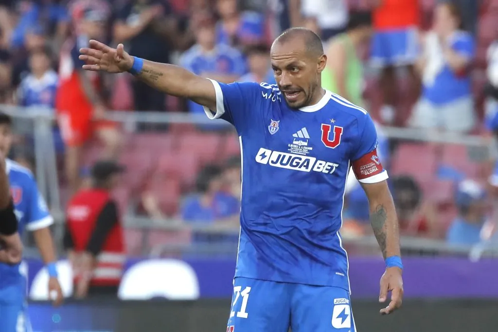 El capitán de la U fue criticado por su labor defensiva | FOTO: Jonnathan Oyarzun/Photosport
