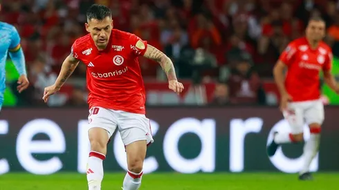 Charles Aránguiz es elogiado en el fútbol brasileño