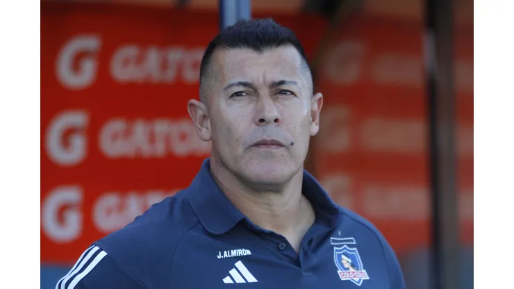 Jorge Almirón perdió su invicto al mando de Colo Colo. (Foto: Jorge Loyola/Photosport)