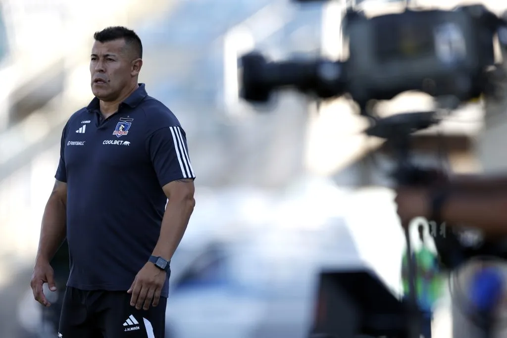 Jorge Almirón alineó un equipo alternativo en el compromiso de los Albos ante O’Higgins. (Foto: Photosport)