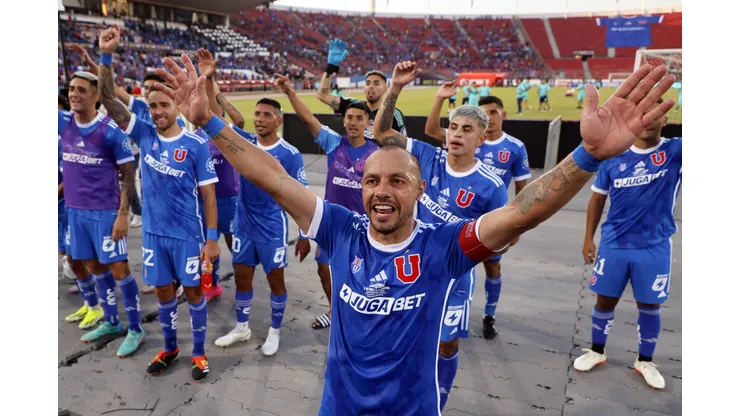 Histórico de la U defiende a Marcelo Díaz.