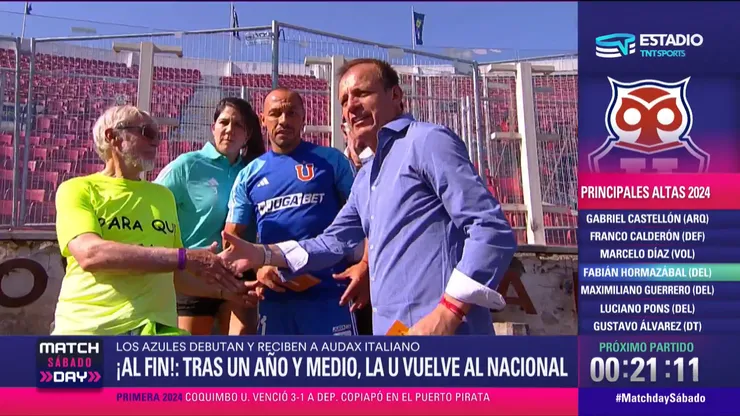 Universidad de Chile rinde homenaje a memorial. (Foto: TNT Sports)