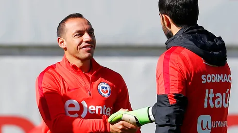 Ricardo Gareca aclara que haberse reunido con Claudio Bravo y Marcelo Díaz no les asegura un llamado a la Roja.