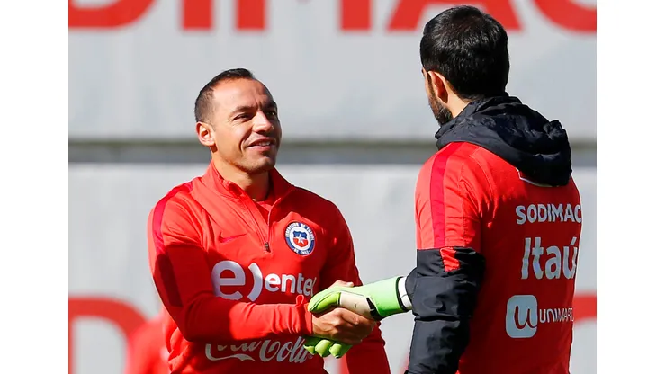 Ricardo Gareca aclara que haberse reunido con Claudio Bravo y Marcelo Díaz no les asegura un llamado a la Roja.