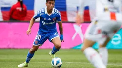 Héctor Pinto defiende a Lucas Assadi.