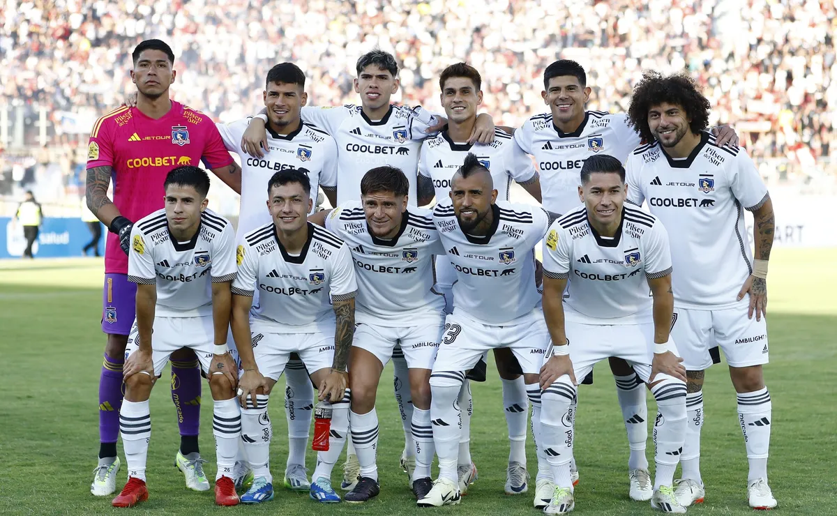 La formación oficial de Colo Colo para su partido clave ante Godoy Cruz ...