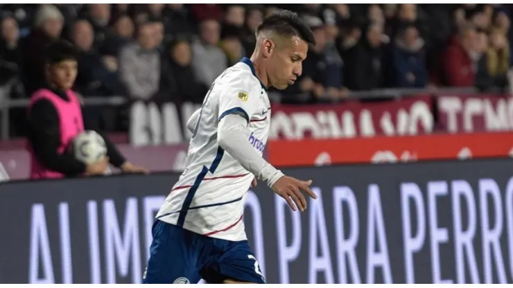 Carlos Auzqui vivirá su primera experiencia en el fútbol chileno.