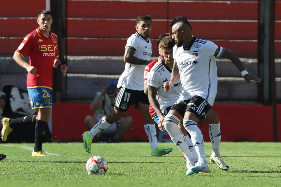 Con Arturo Vidal a la cabeza, Colo Colo enfrentará a Godoy Cruz de Mendoza. | Foto: Photosport